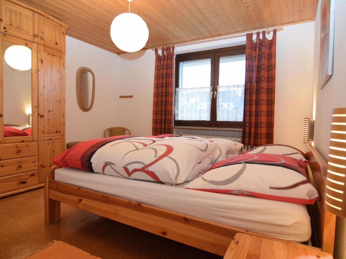 Quiet Holiday Home With Terrace Корбах Экстерьер фото